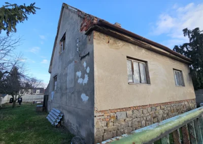 Demolice rodinného domu v Brandýse nad Labem