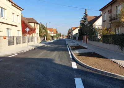 Asfaltová plocha Brandýs nad Labem, Výletní ulice